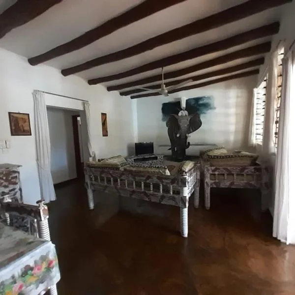 Eden House Cottages, hotel en Malindi