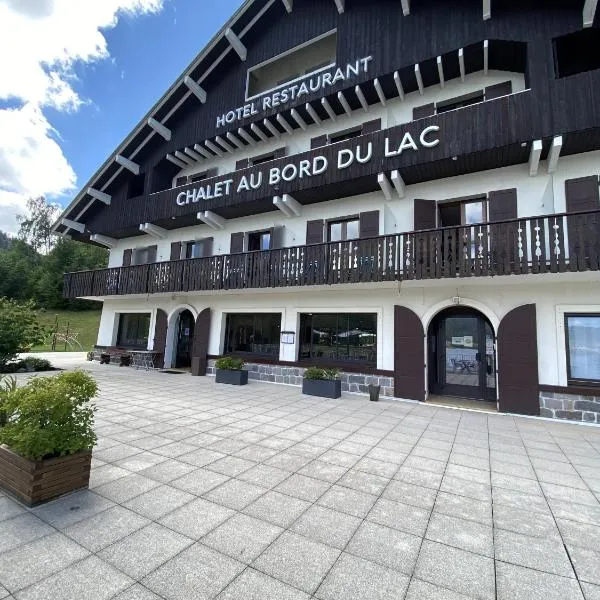Champdray에 위치한 호텔 Le Chalet au bord du lac