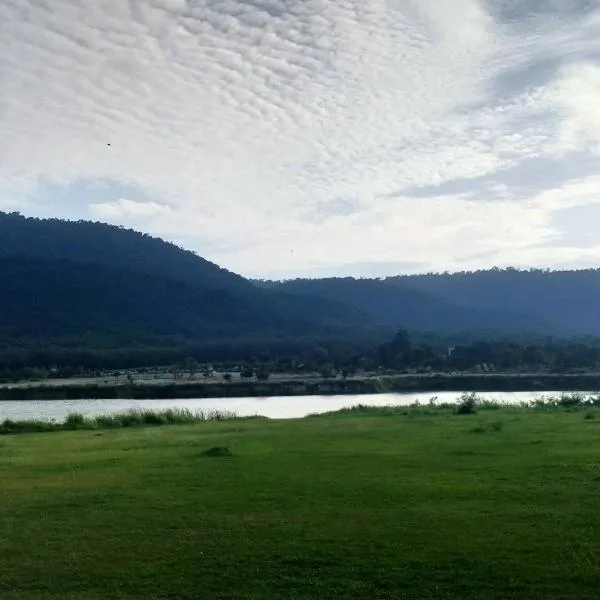 Samerdrow Khao Yai, hotel in Mu Si
