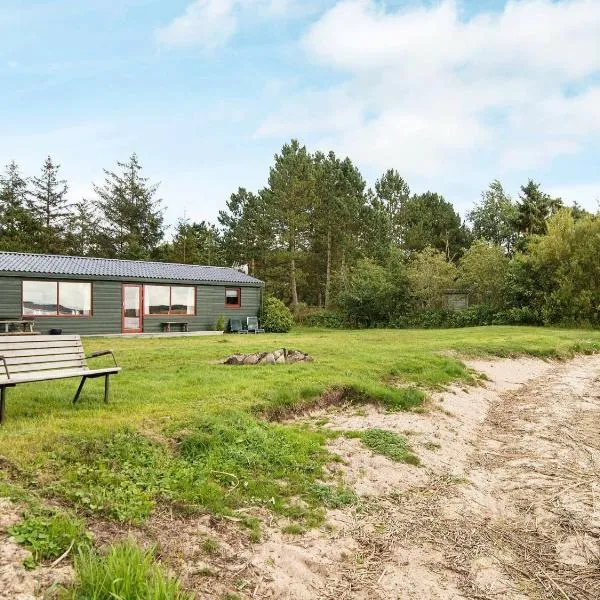 Lakefront Retreat in Sohojlandet - By Traum Ferienwohnungen, hotel v destinaci Skanderborg