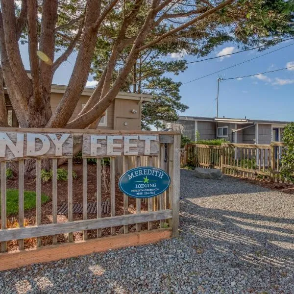 Sandy Feet - Meredith Lodging, hotel in Nehalem