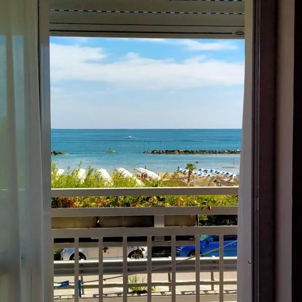 Hotel Ristorante Miramare, khách sạn ở Pesaro