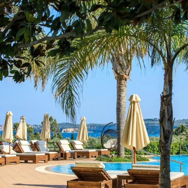 Colonides Beach Hotel, hotelli kohteessa Agios Andreas Messinia