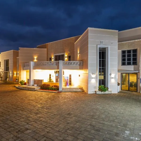 Hera, Hotel in Wuse