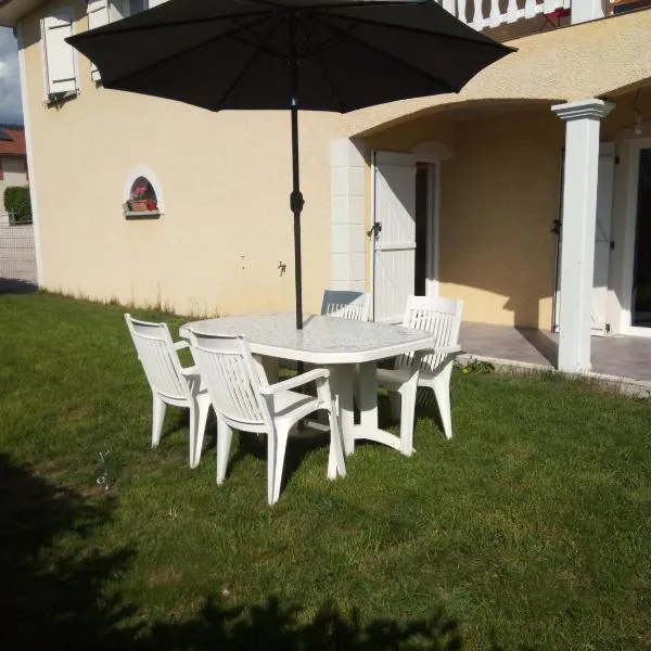 Studio indépendant 40m² avec jardin privé, hotel v destinaci Hauteville-Lompnes