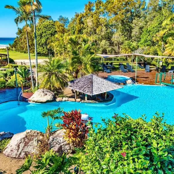 BreakFree Aanuka Beach Resort, hotel in Coffs Harbour