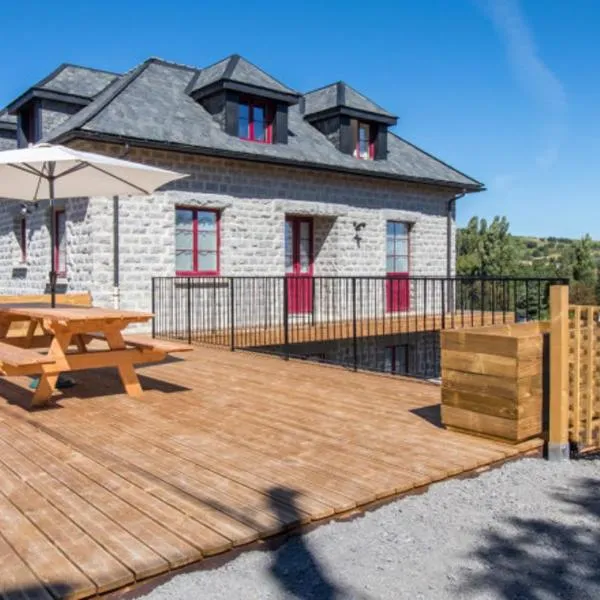 Gîte de Granit GRIS, hotel v destinaci Besse-et-Saint-Anastaise