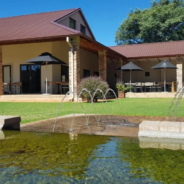 Esther's Country Lodge, hotel en Hekpoort