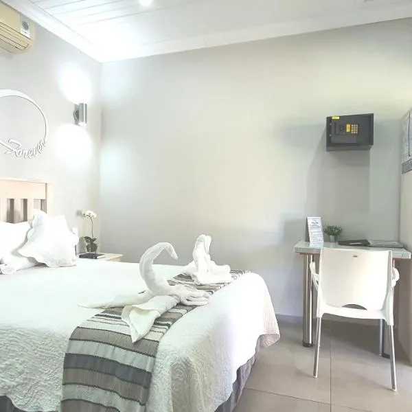 Dive Inn Guesthouse, хотел в Понгола
