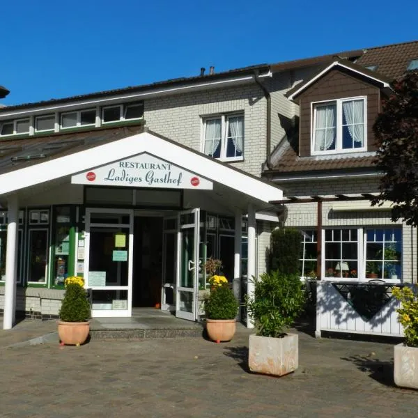 Ladiges Gasthof, hotel en Haselau