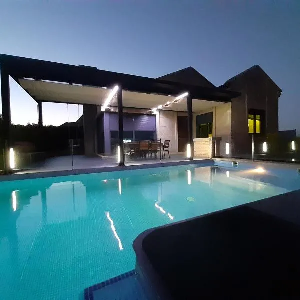 La Casa de Sofía en Tui, hotel in Tui