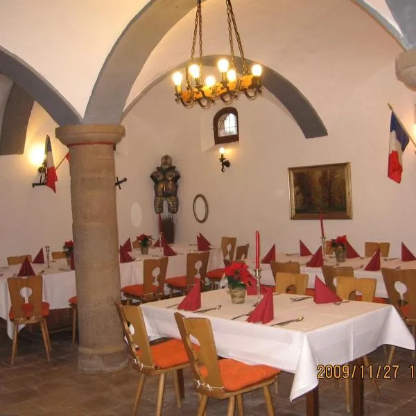 Alte Poststation Goldener Hirsch, hotel v destinaci Emskirchen