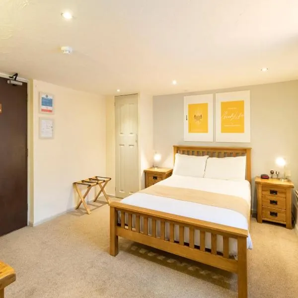 OYO Elm Farm Country House, Norwich Airport, hotel in Wroxham