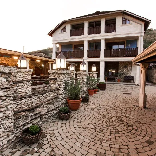Vila Etnica, hotel in Trebujeni