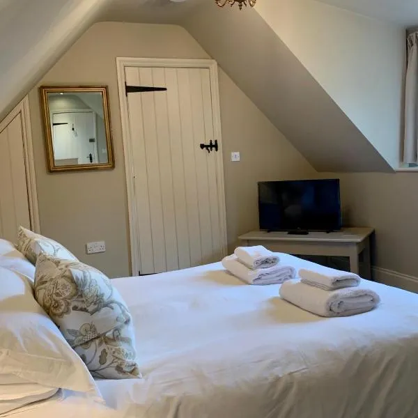 Fox Inn, hotel in Darsham