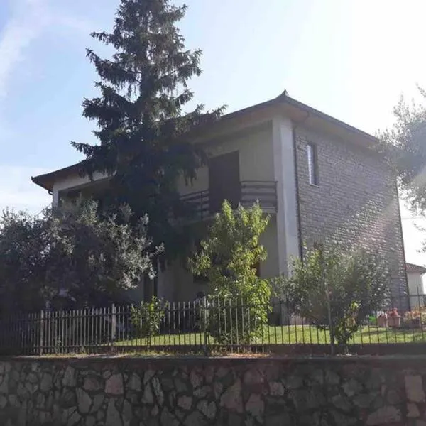 Casa Vacanza Sergio e Carla – hotel w mieście Gioiella