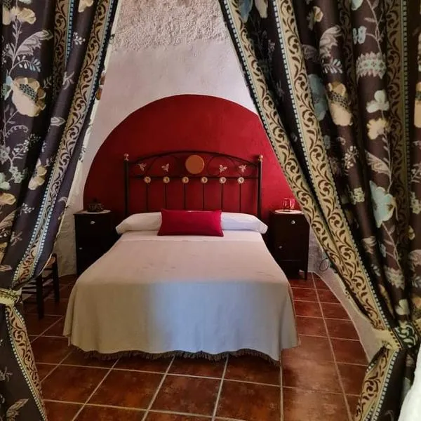 Casa Rural Cueva El Sauce, hotel v destinácii Pegalajar