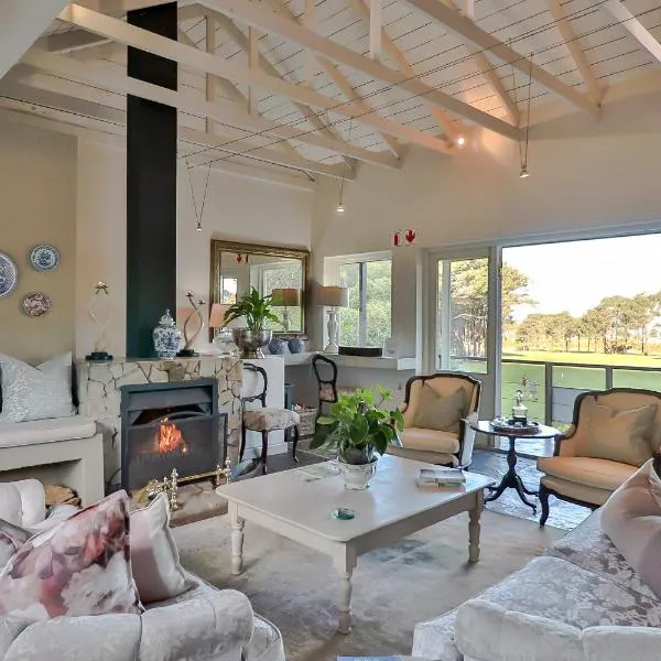 Hermanus Lodge on the Green - Solar Power, hotel in Hermanus