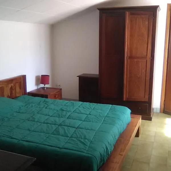 Affitta Camere Monte Grappa, hotel v destinaci Tempio Pausania