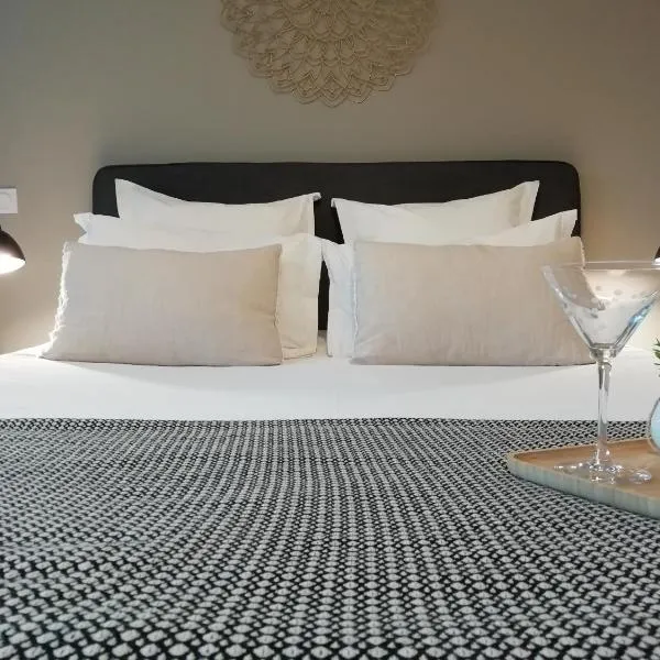Sweet Home studio Aix en Provence, terrasse, piscine, resto,, hotel v Aix-en-Provence