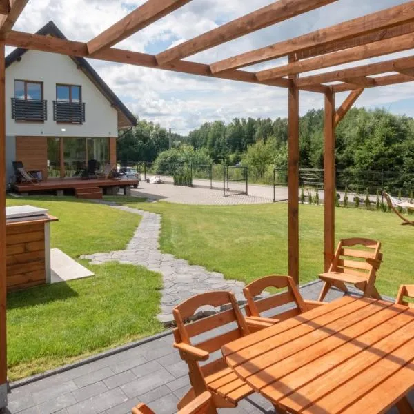 Sun House - Domy Mazur, hotel v destinaci Ełk