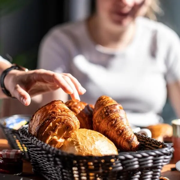 PANACHE - BIKE EN SLEEP HOTEL, hotel a La-Roche-en-Ardenne