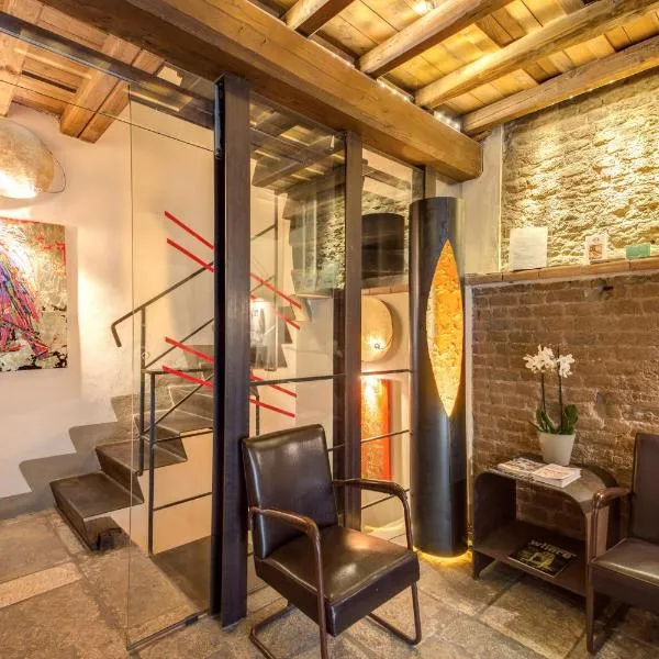 Residenza Torre Colonna, khách sạn ở Roma