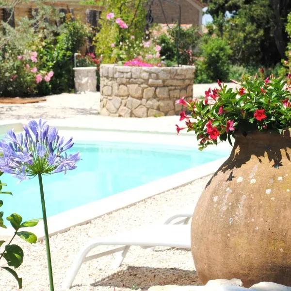 Terre de Bacchus, hotel v destinaci Vacqueyras