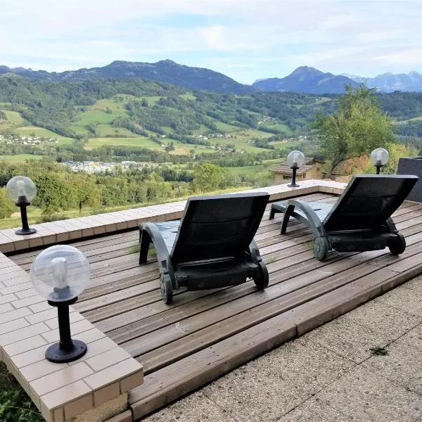 Ô Panoragite - Gîte familial, hotel en Boëge
