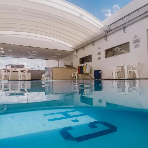 Alzira Granada Hotel, hotell i São Lourenço