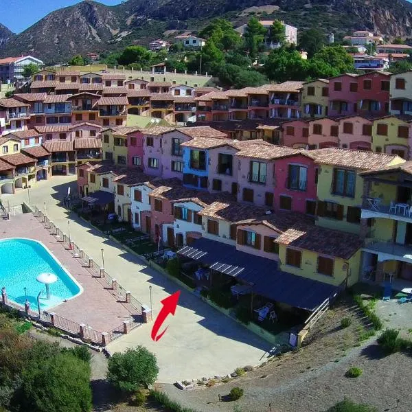 Villetta bordo piscina vista mare Wi-Fi Gratis, хотел в Nebida