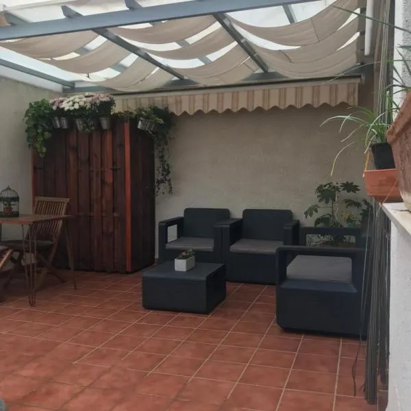 Habitación en Casa Qerétaro, hotel in Silla