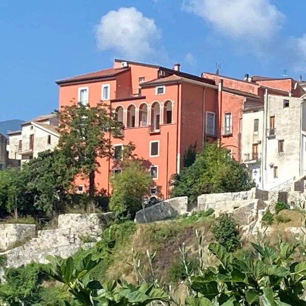 Palazzo Gentilizio de Maffutiis, hotel in Buccino