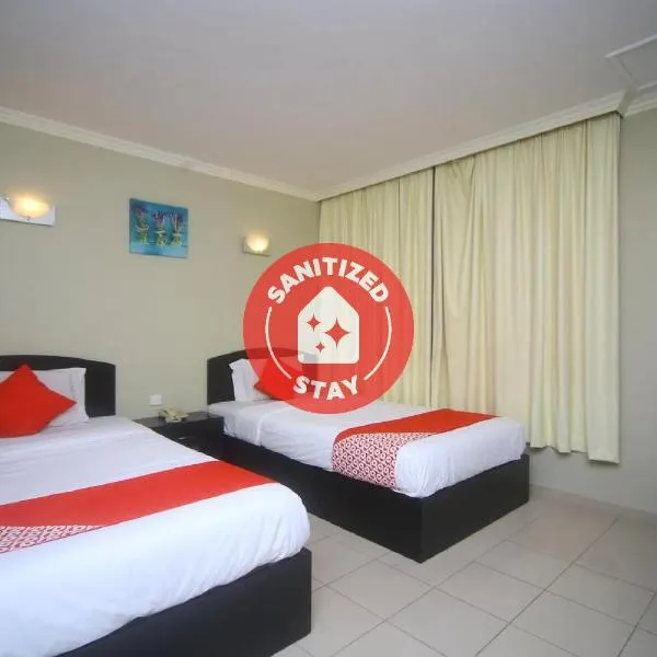 Super OYO 1027 Hotel London, hotell i Sandakan