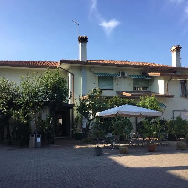 Aparthotel Manfrè, hotel v destinaci Vedelago