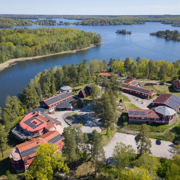 Stiftsgården Vårdnäs Hotell, hôtel à Rimforsa