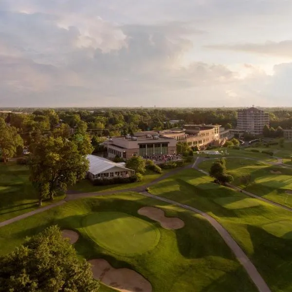 Eaglewood Resort & Spa、アイタスカのホテル