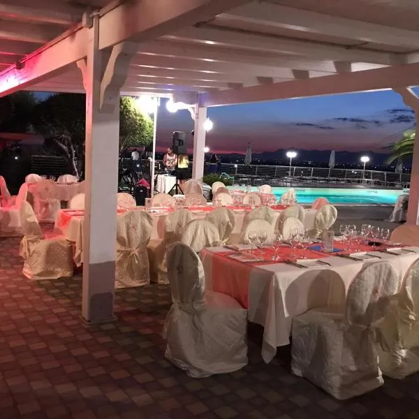 Hotel Ristorante Paradiso, hotel Albanellában