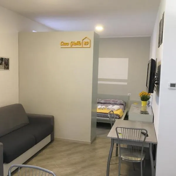 Casa Gialla 89, hotel v destinaci Garbagnate Milanese