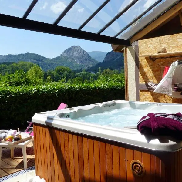 Maison d'Hôtes du Domaine Fournié, hotel v destinaci Tarascon-sur-Ariège