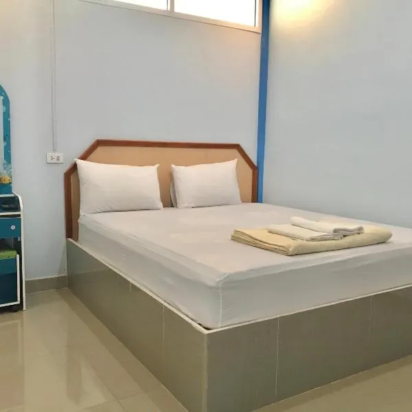 Tanarod Gueshouse, hotel v destinaci Surat Thani