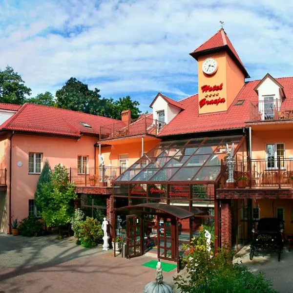 Hotel Gracja, hotel em Gorzów Wielkopolski