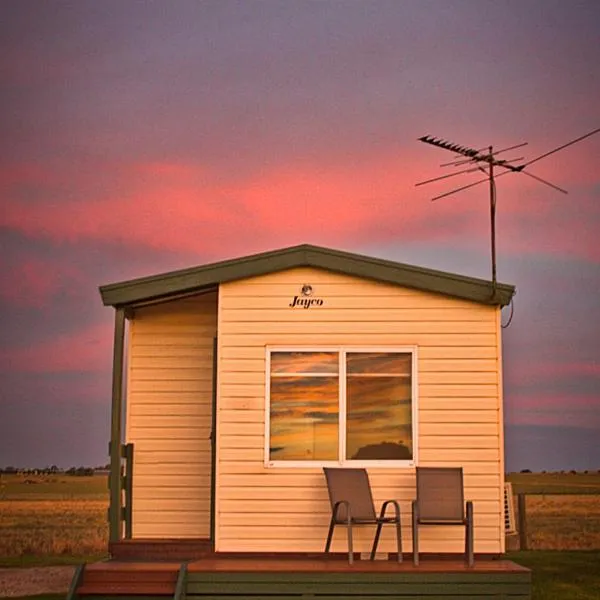 Lang Lang Caravan Park, hotel in Nyora