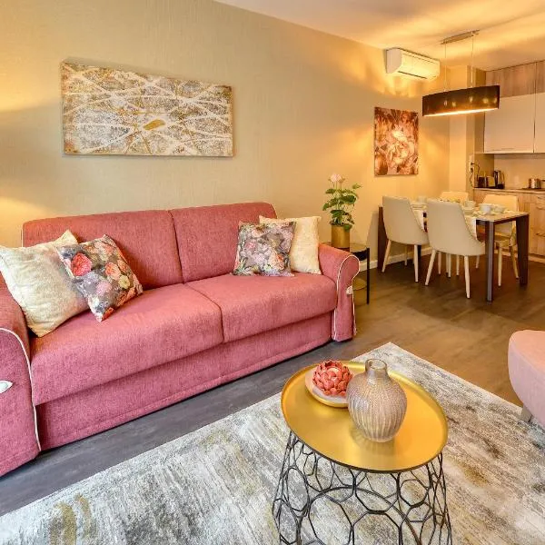 Club Luxury Apartman, hotel v destinaci Sárvár