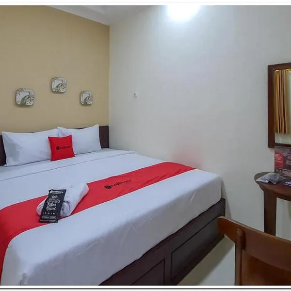 RedDoorz Syariah near Solo Square Mall: Lawean şehrinde bir otel