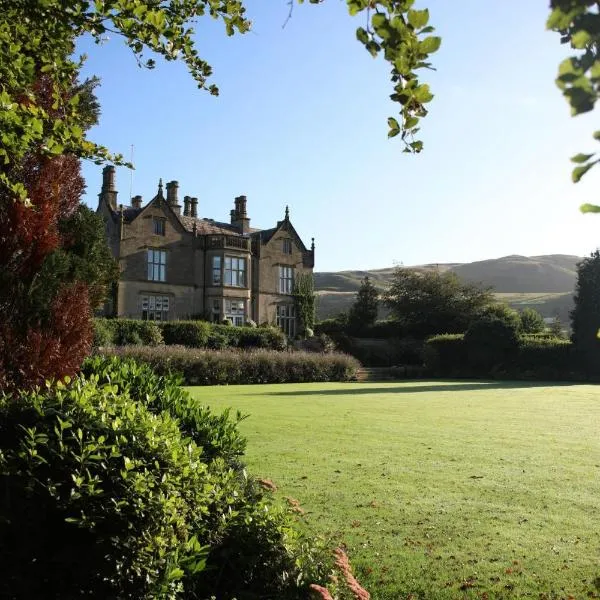 Falcon Manor Hotel, hotel di Wigglesworth