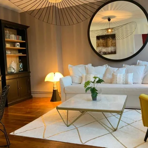 Appartement L'Ormeau 4 étoiles dans le centre historique de Saint Malo, hotel en Saint-Malo