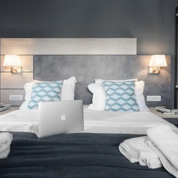 Meliton Inn Hotel & Suites by the beach, hotel en Neos Marmaras