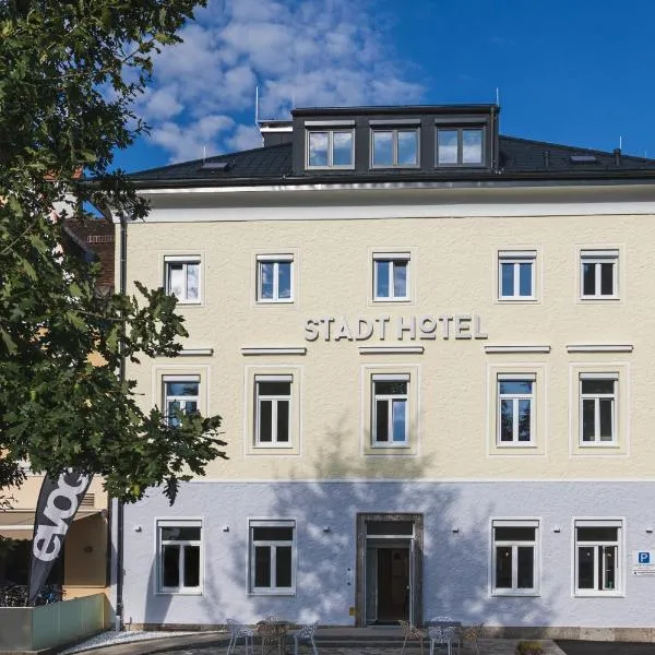 Stadthotel Oberndorf - 24h Self Check-In Terminal, hotel Oberndorf bei Salzburgban