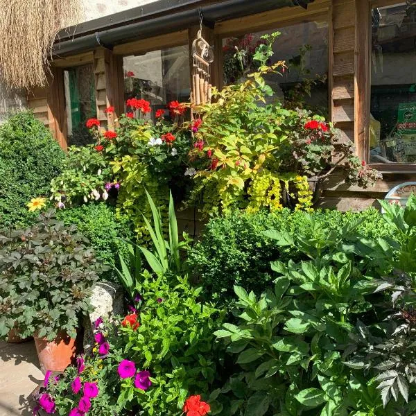 Courtyard Apartment, hotel in Shepton Mallet